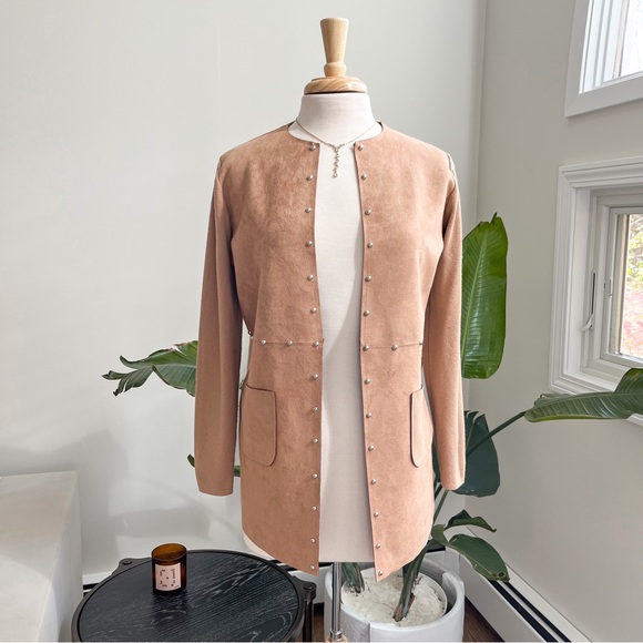 Sioni Jackets & Blazers - 🎉HP🎉 [sioni] suede front embellished sweater coat